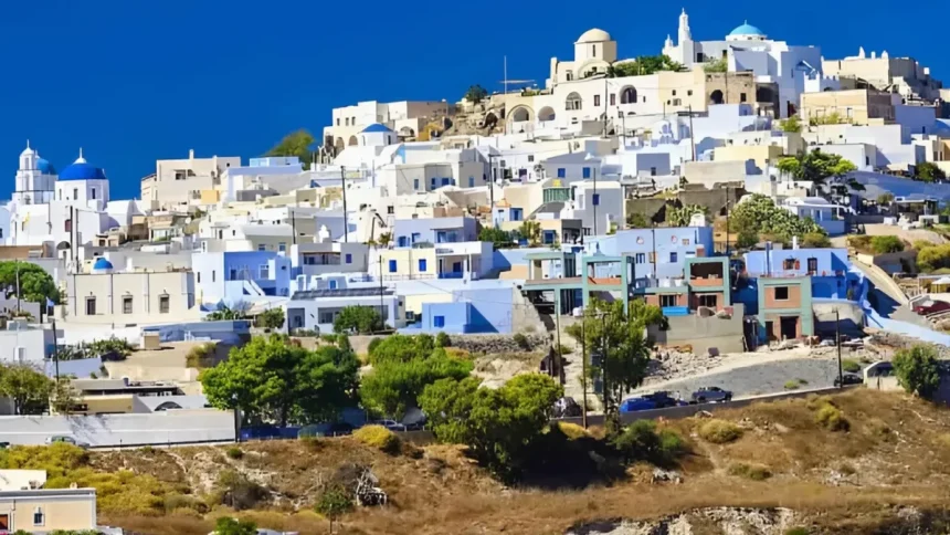 Why Travel to Greece Is Ideal for History Buffs and Culture Seekers
