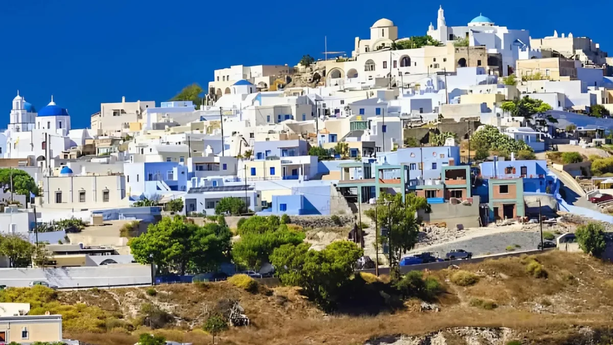 Why Travel to Greece Is Ideal for History Buffs and Culture Seekers