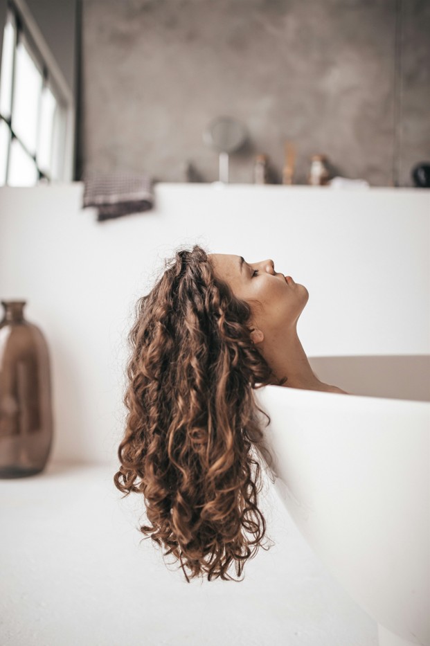 Creating a Relaxing Nightly Routine for Hair and Mind